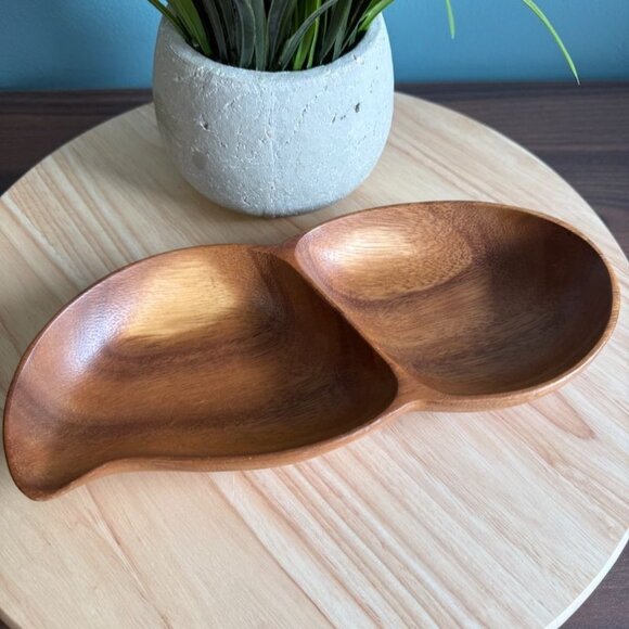 Handcrafted Monkey Pod Wood divided Serving Dish - Picture 2 of 13
